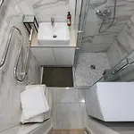 Appartamento Riverfront 2bd Old Town By Domvia *