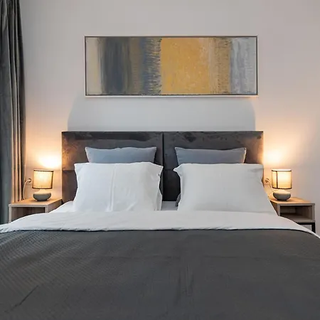 아파트 Riverfront 2bd Old Town By Hostlovers *