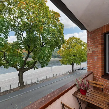 Apartament Riverfront 2bd Old Town By Domvia Kowno