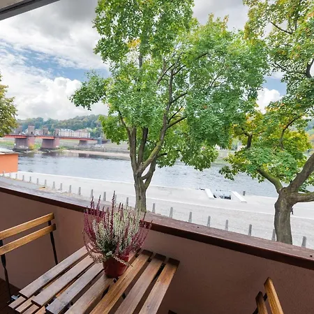 דירה Riverfront 2bd Old Town By Domvia קובנה