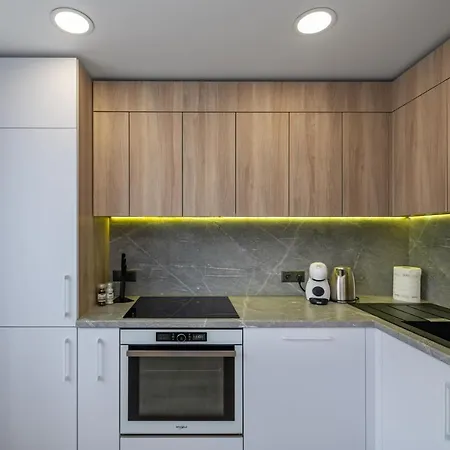 Riverfront 2bd Old Town By Hostlovers * 카우나스