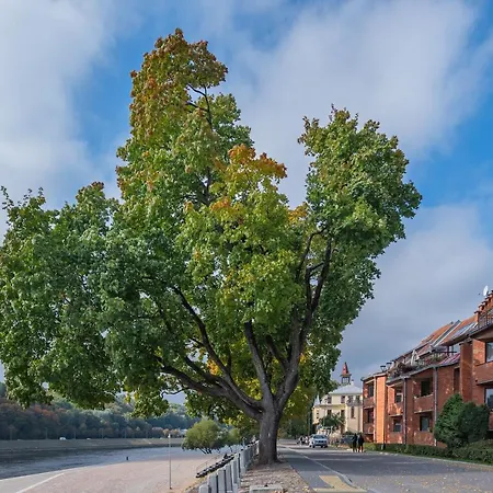 Apartament Riverfront 2bd Old Town By Domvia Kowno