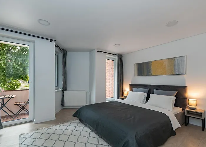 Riverfront 2bd Old Town By Domvia * Kaunas