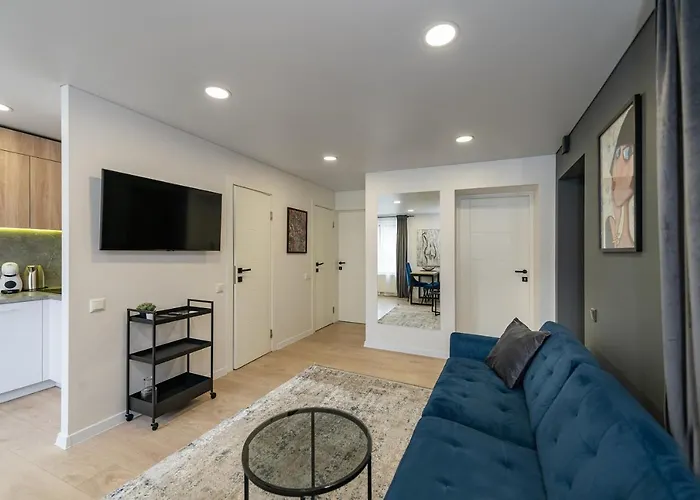 Riverfront 2bd Old Town By Domvia