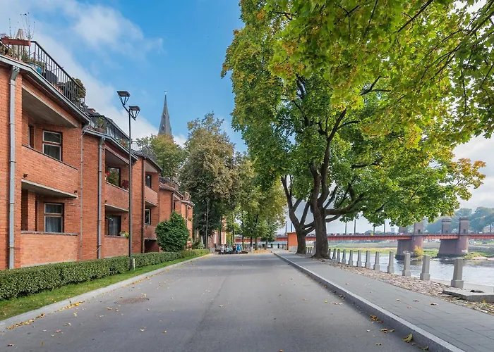 Riverfront 2bd Old Town By Domvia *